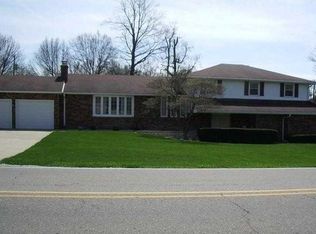 2613 E Cross St, Anderson, IN 46012