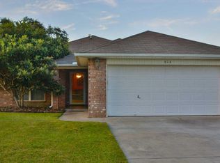 614 Rhea Ln, Cantonment, FL 32533