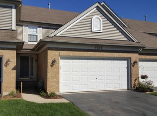 1509 Glacier Cir, Crystal Lake, IL 60014