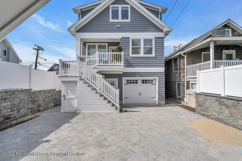 3 bed, 1987 sqft, $5,000 — Photo 2