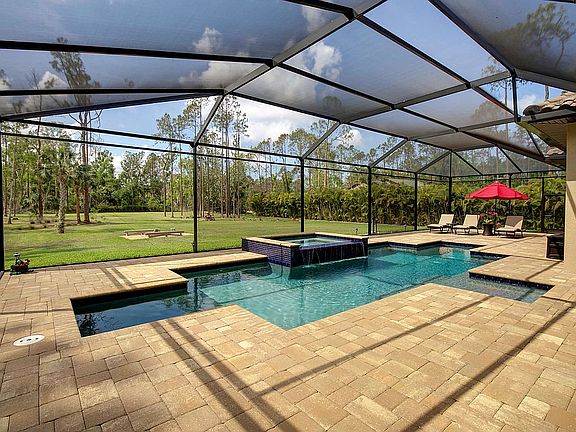 14x40ft. Custom Pool & Spa