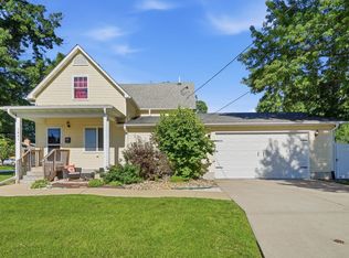 1841 36th St, Moline, IL 61265