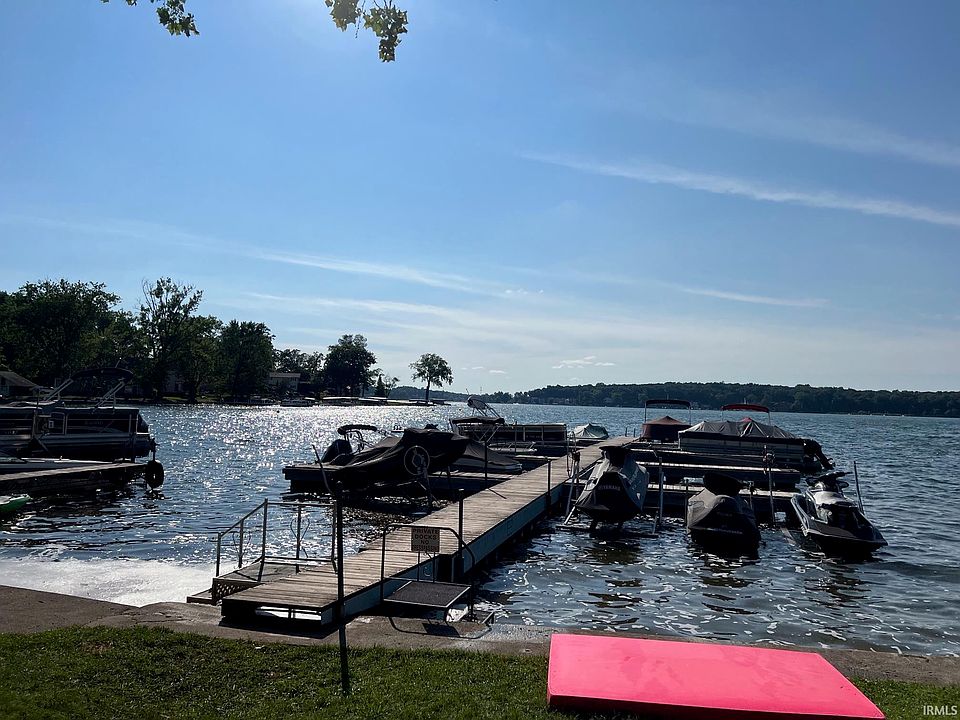 2nd image of 135 Ln 200 Lake James Ln