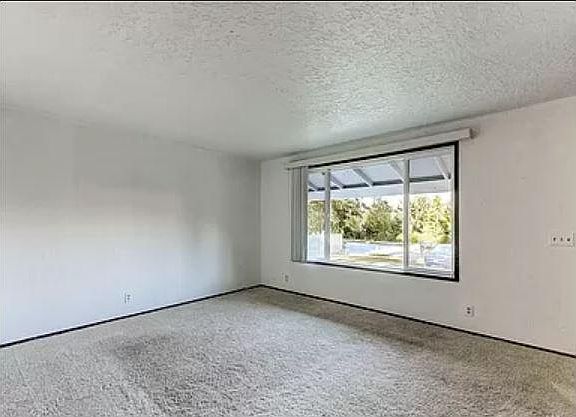 3rd image of 13926 Admiralty Way