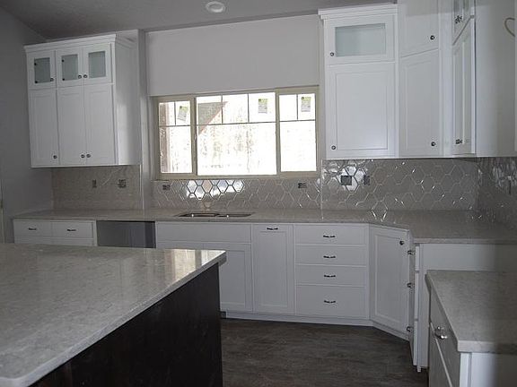 4th image of 4668 W Gumwood Dr