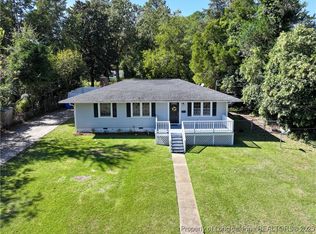 1061 Mohawk Ave, Fayetteville, NC 28303