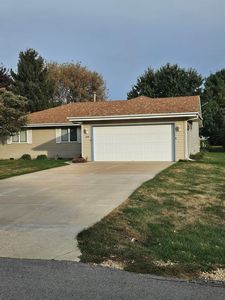 108 Sequoyah Ct SW, Poplar Grove, IL, 61065
