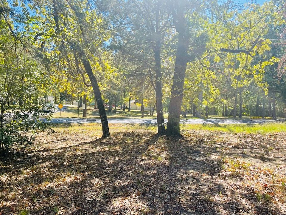 2nd image of 114 Cedarwood Dr