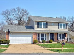 412 Harvest Hill Ct, Ballwin, MO