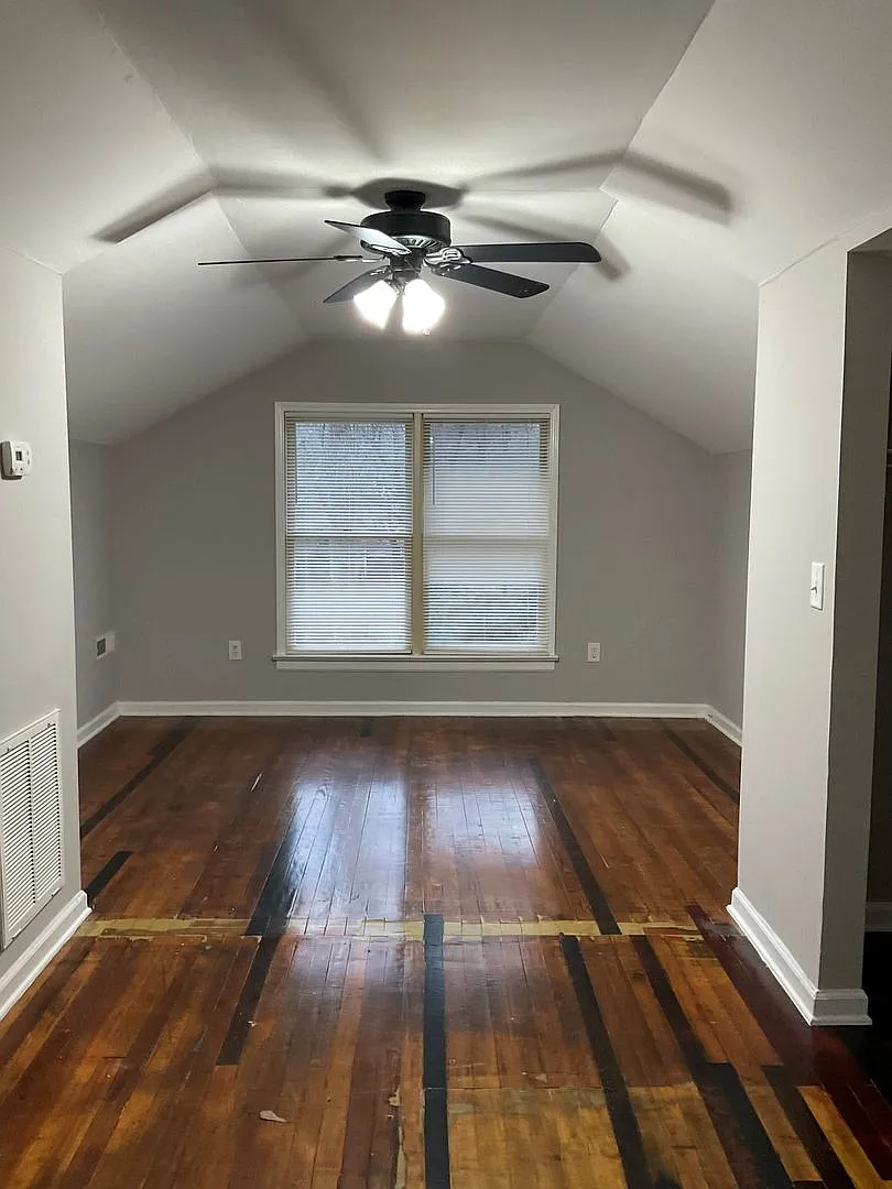 Coming Soon!! Two bedroom one bath apartment in Gastonia! Section 8 Accepted!! — Photo 2