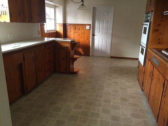 5th image of 564 N Armel Dr