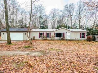 1040 Harneck Rd, Carsonville, MI 48419