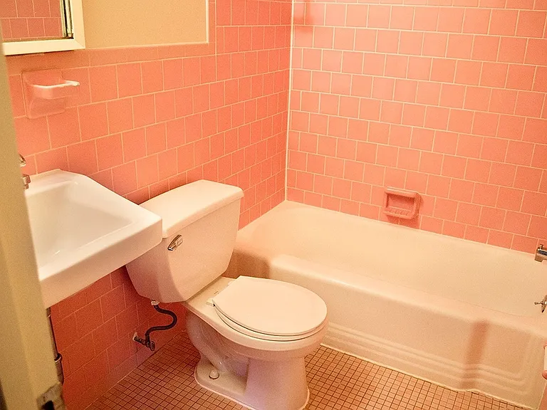 Columbia Courts Apartments — Photo 22