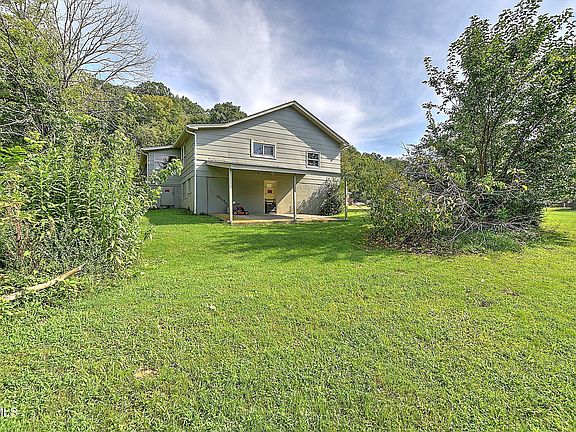 4th image of 2021 Windsor Ave