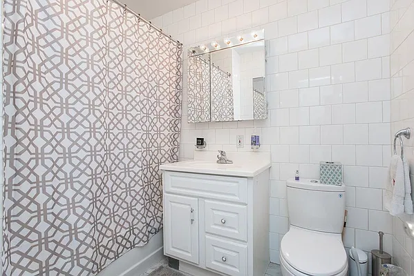 Rented by Emor Management Inc. | media 20