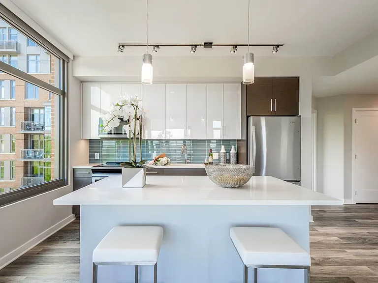 The Lindley — Photo 14