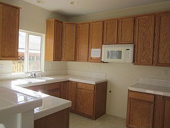 2nd image of 379 Avenue 3