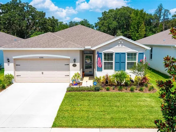 8280 Wheat Stone Dr, Zephyrhills, FL 33540