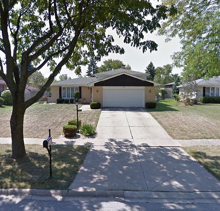 1st image of 1823 Holly Ave