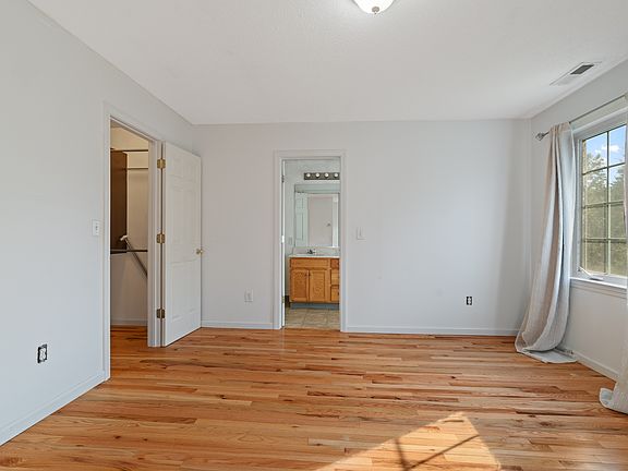 5th image of 30 Schoolhouse Lndg Unit 30