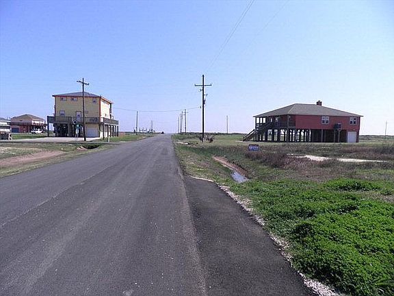 4th image of 817 Boyt Rd