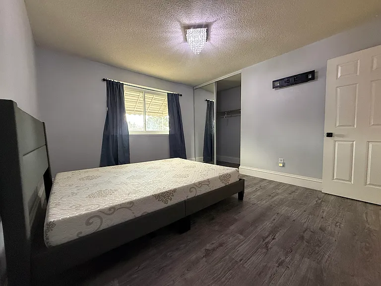 70 Jill Cres — Photo 10