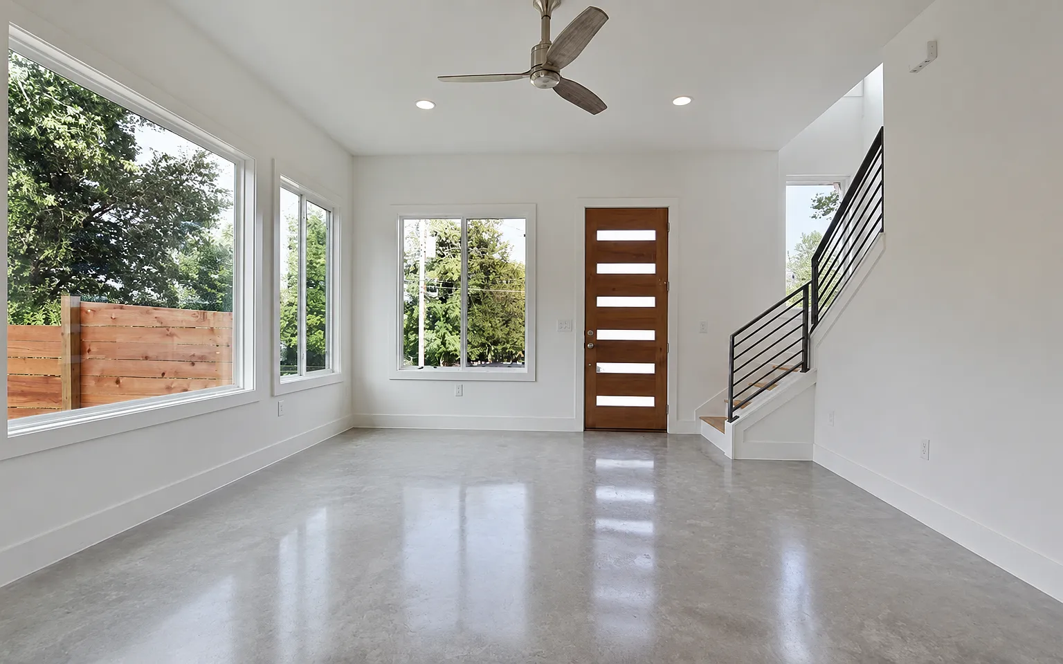 3 bed, 2.5 bath, 1488 sqft, $3,200 — Photo 3