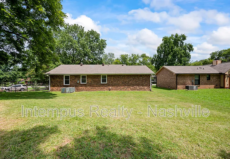 804 Norwalk Dr — Photo 18