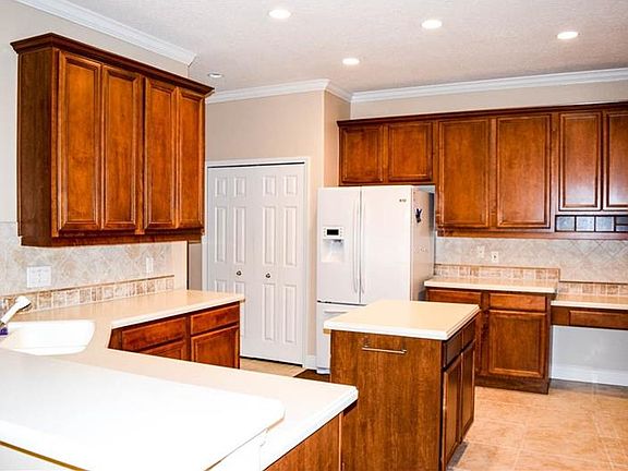 5th image of 56 Clear Harbor Ct