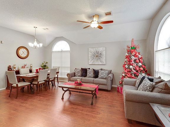 3rd image of 947 Blossomwood Ct