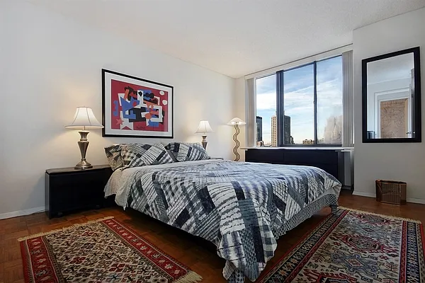 Rented by Corcoran | media 14