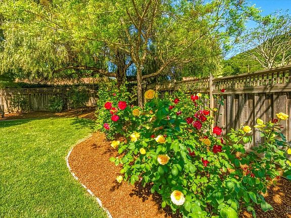 4th image of 214 Ranch Court