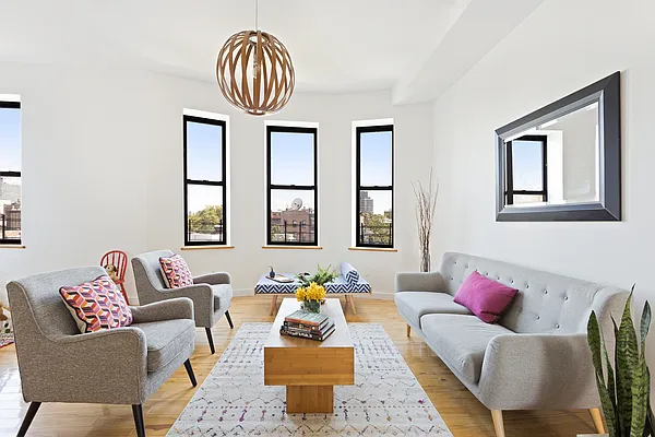 Sold by Compass | media 1