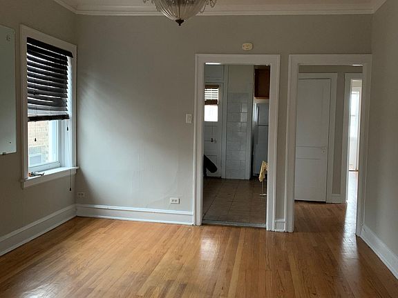 4th image of 6338 N Mozart St