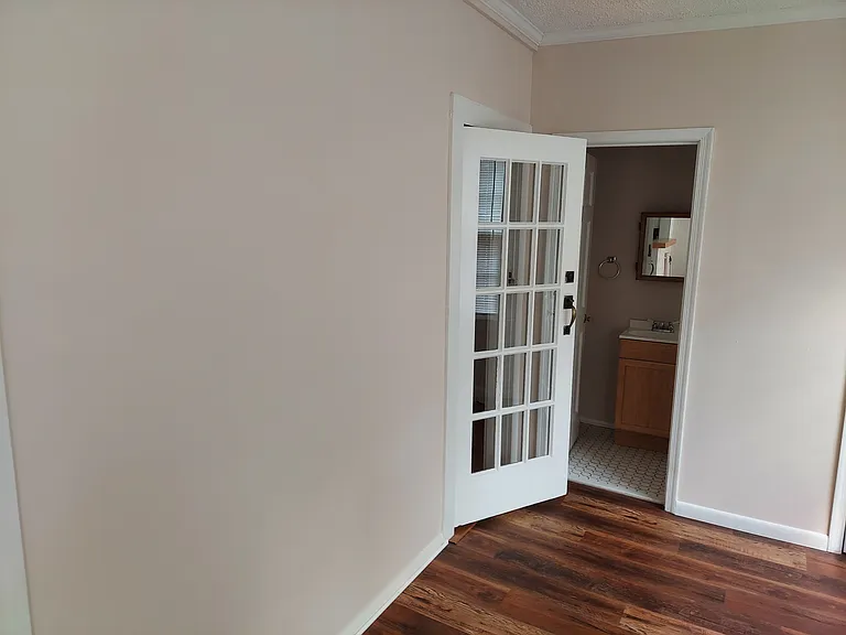 218 Hurley Ave — Photo 12