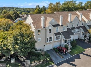 301 Harbour Ridge Ln, Downingtown, PA 19335