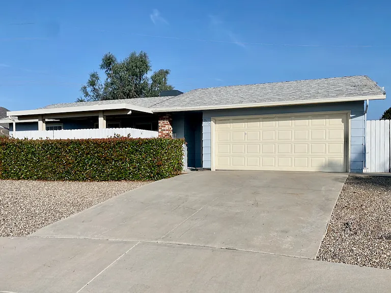 27515 Emory Ct — Photo 1