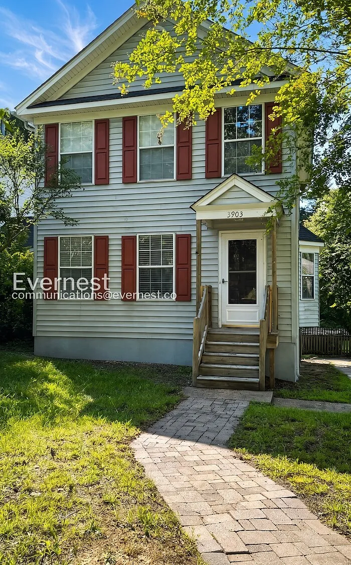 3 bed, 1.5 bath, 1200 sqft, $2,700 — Photo 1