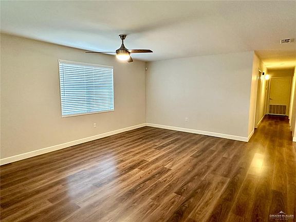 4th image of 2601 Pecan Ave