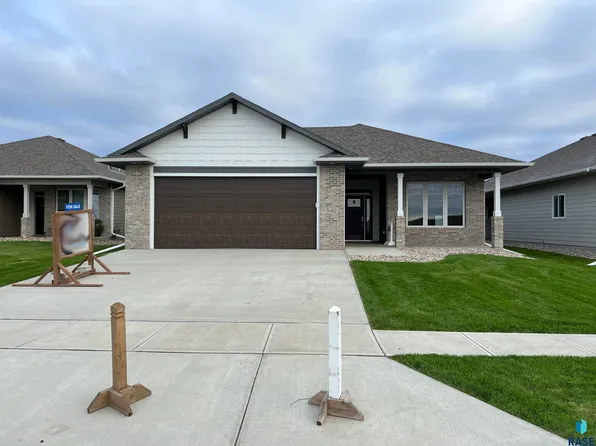 5412 E 65th St, Sioux Falls, SD 57108