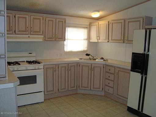 2nd image of 2704 E Cedar St