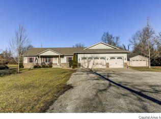 909 Timber Ridge Rd, Mechanicsburg, IL 62545