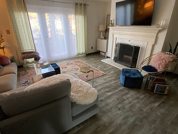 2nd image of 1628 Garden Ct