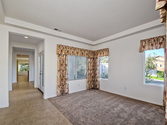 5th image of 201 Canyon Creek Way