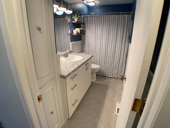 Upstairs Bathroom