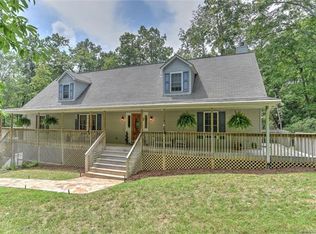 70 Our Memory Ln, Mills River, NC 28759