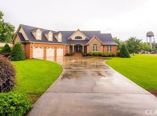 197 Ty Cobb St, Royston, GA 30662