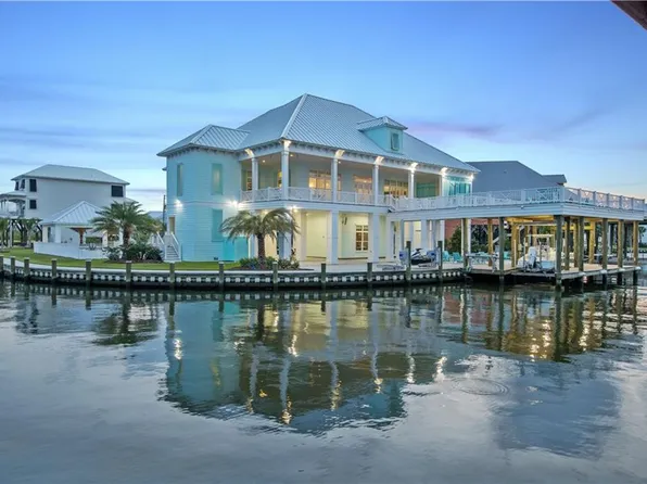 35 Bird Reef Ct, Grand Isle, LA 70358