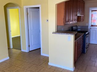 16825 Tracy St #B, Victorville, CA 92395