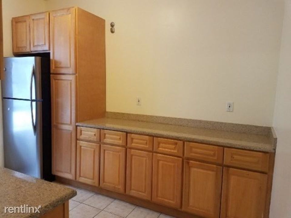 2nd image of 428 W Front St APT 4